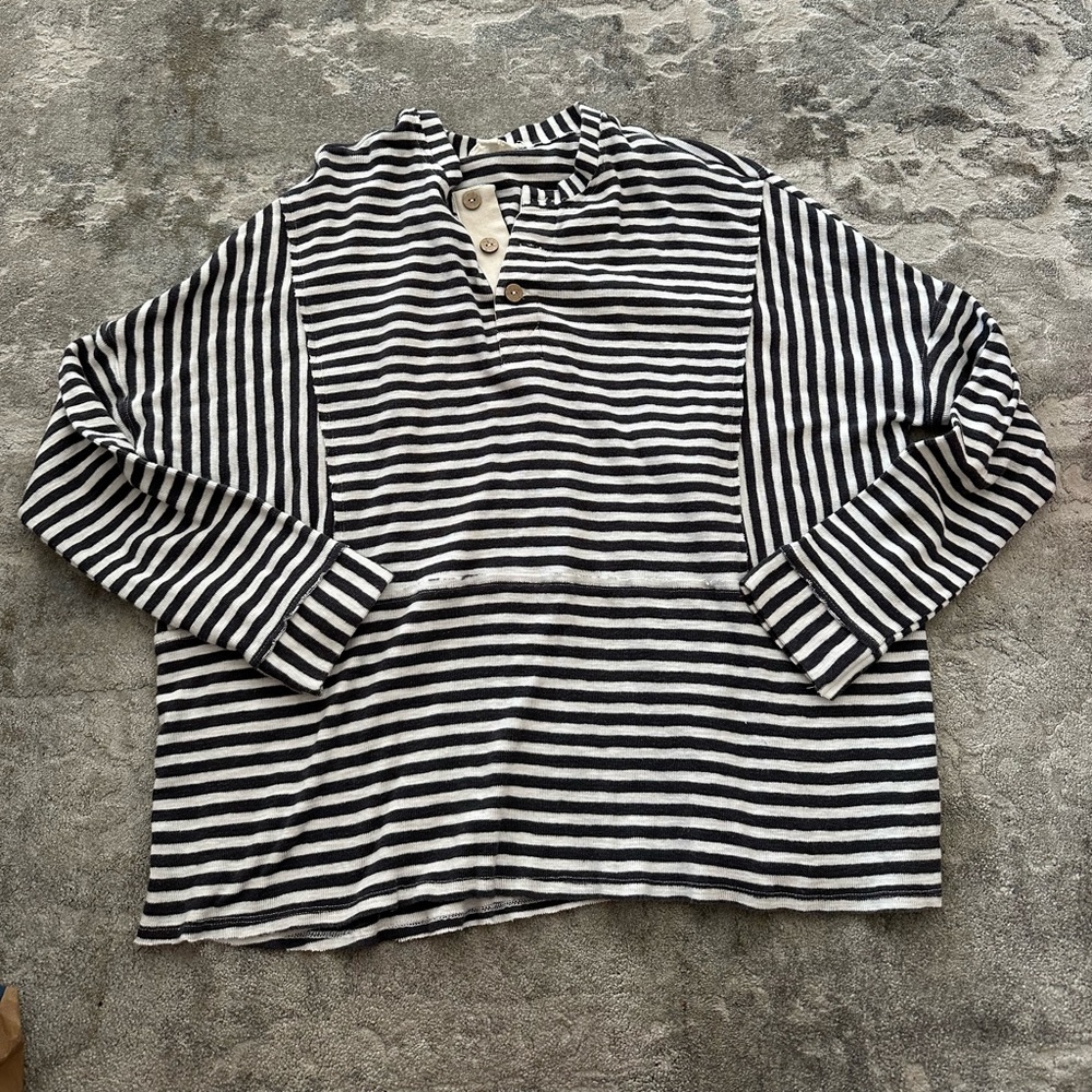 Fashion on Earth Pullover | Size L